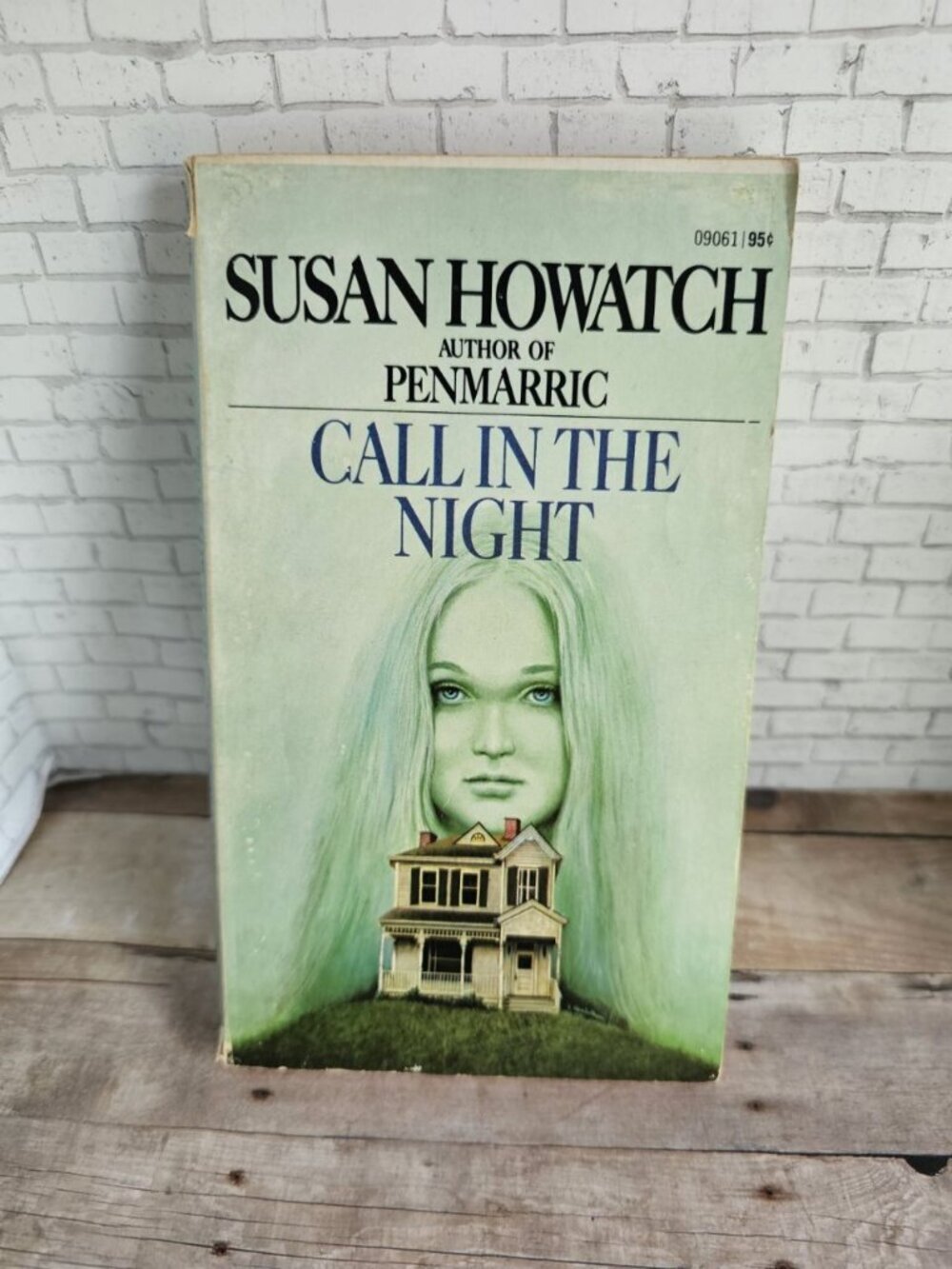 Susan Howatch Call in the Night 1967 Ace Star Gothic Romance Paperback